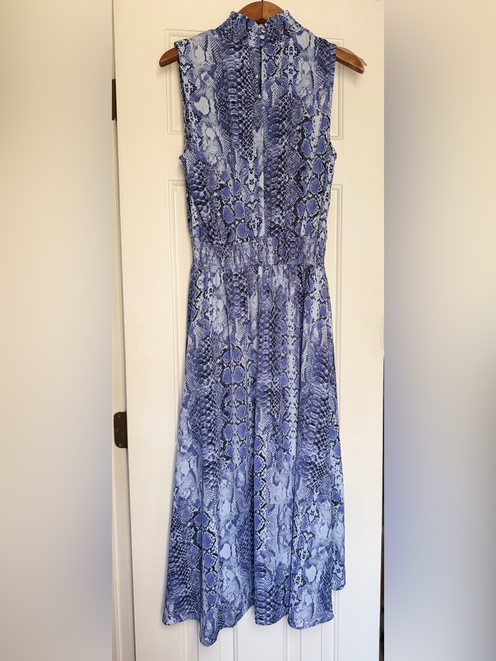 Nanette Lepore Blue Snake-Print‎ Sleeveless Midi Dress. Sz 12 - Picture 6 of 10